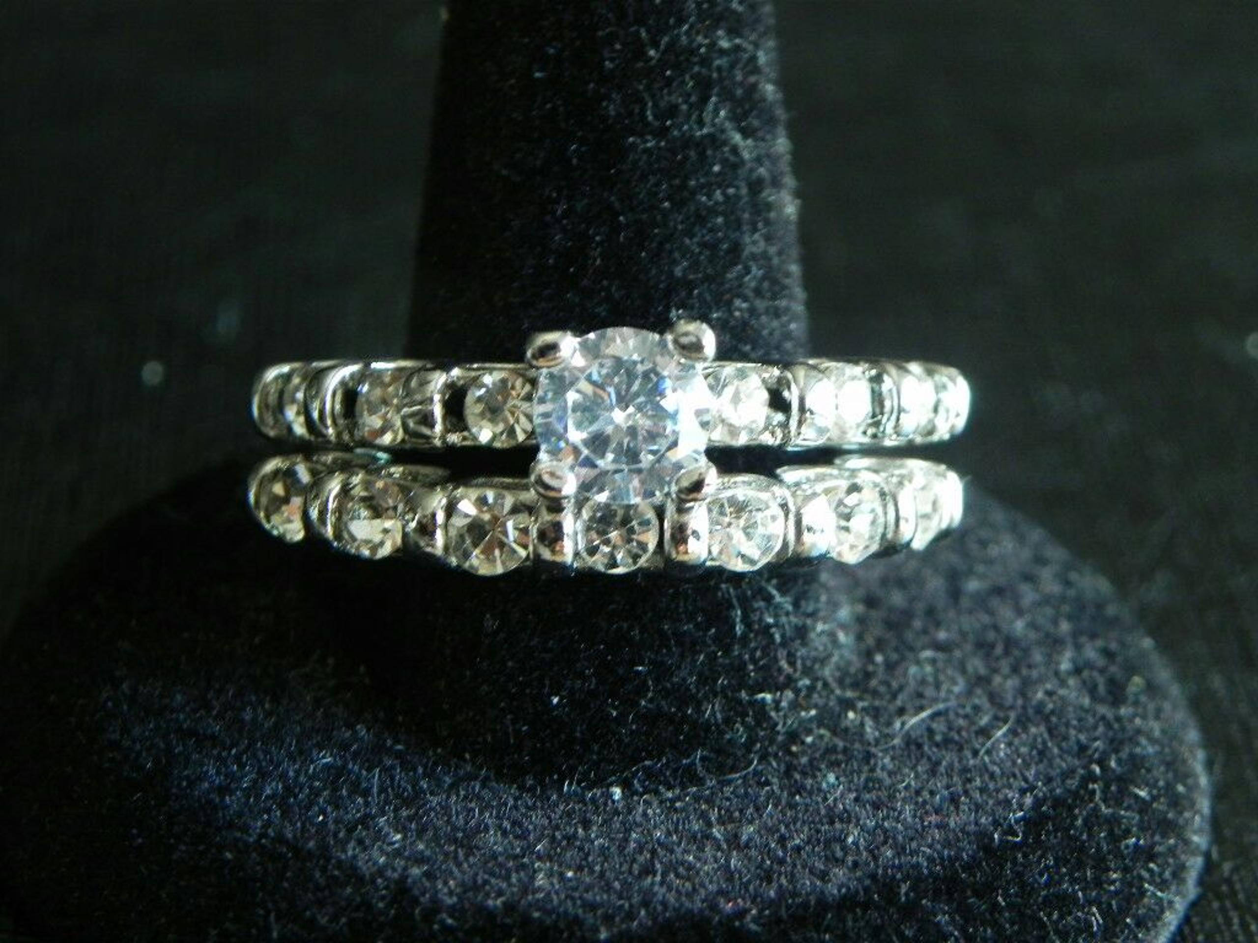 White Zircon Ring Set