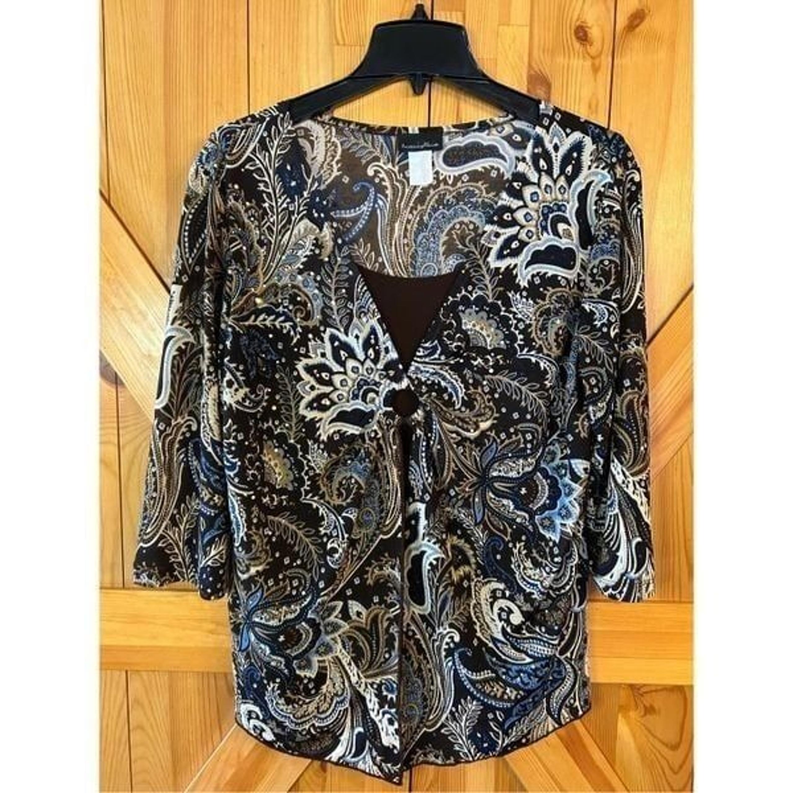 Brittany Black Shirt Womens Size XL Brown Blue Gems Travel (0555)