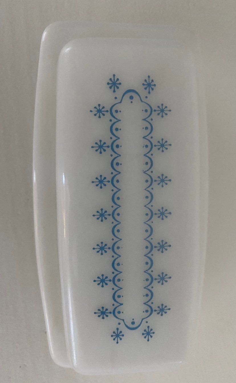Pyrex vintage butter dish