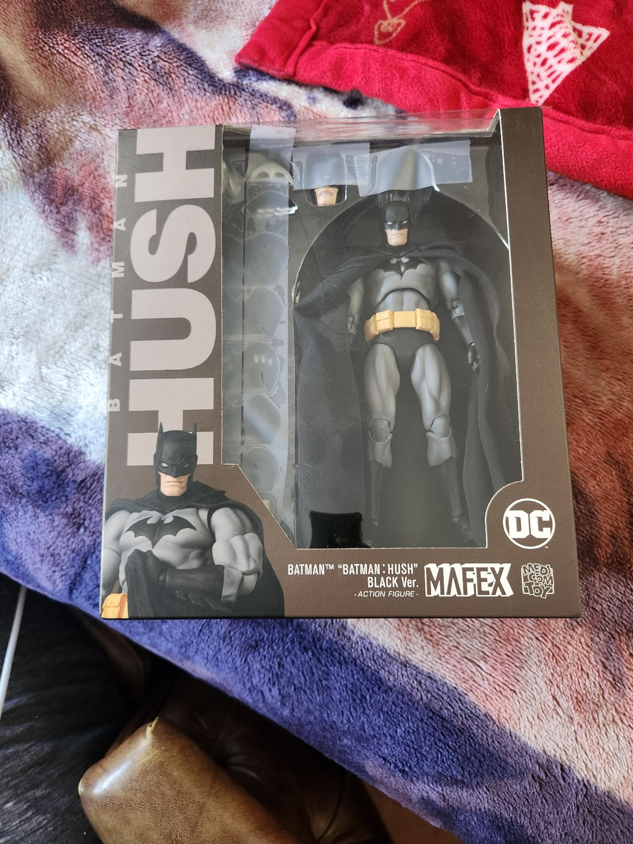 Mafex Batman HUSH Black version no. 126