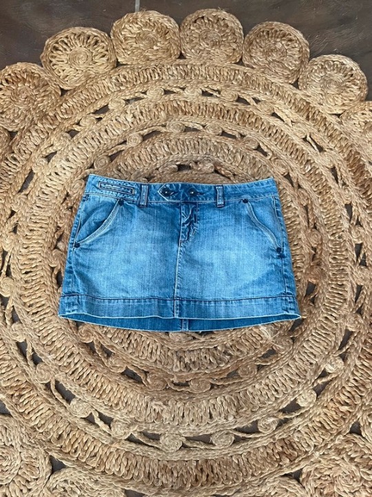 American Eagle mini skirt
