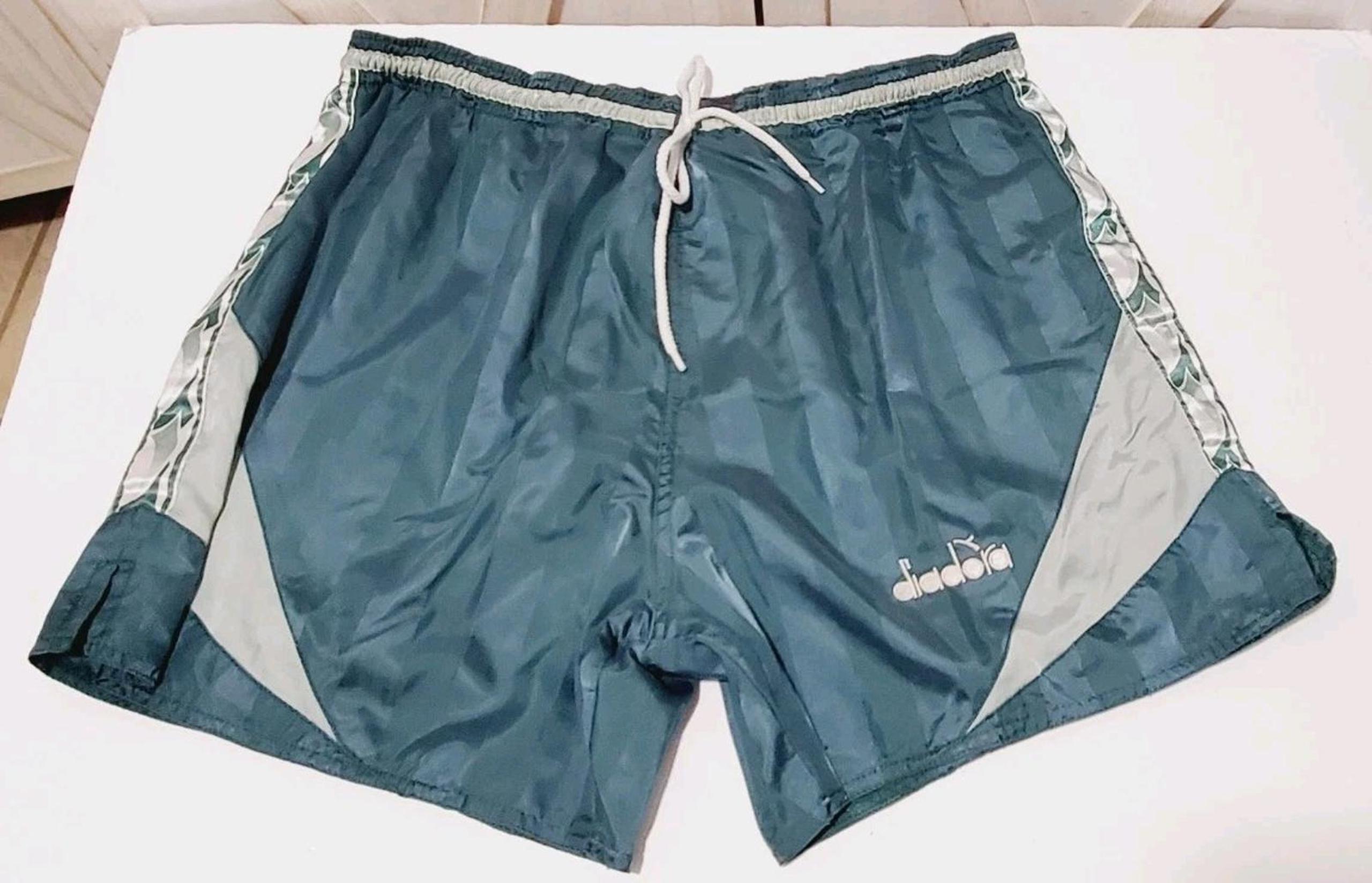 Vintage 90s Diadora Satin Nylon Striped Soccer Gym Shorts Mens MEDIUM Green
