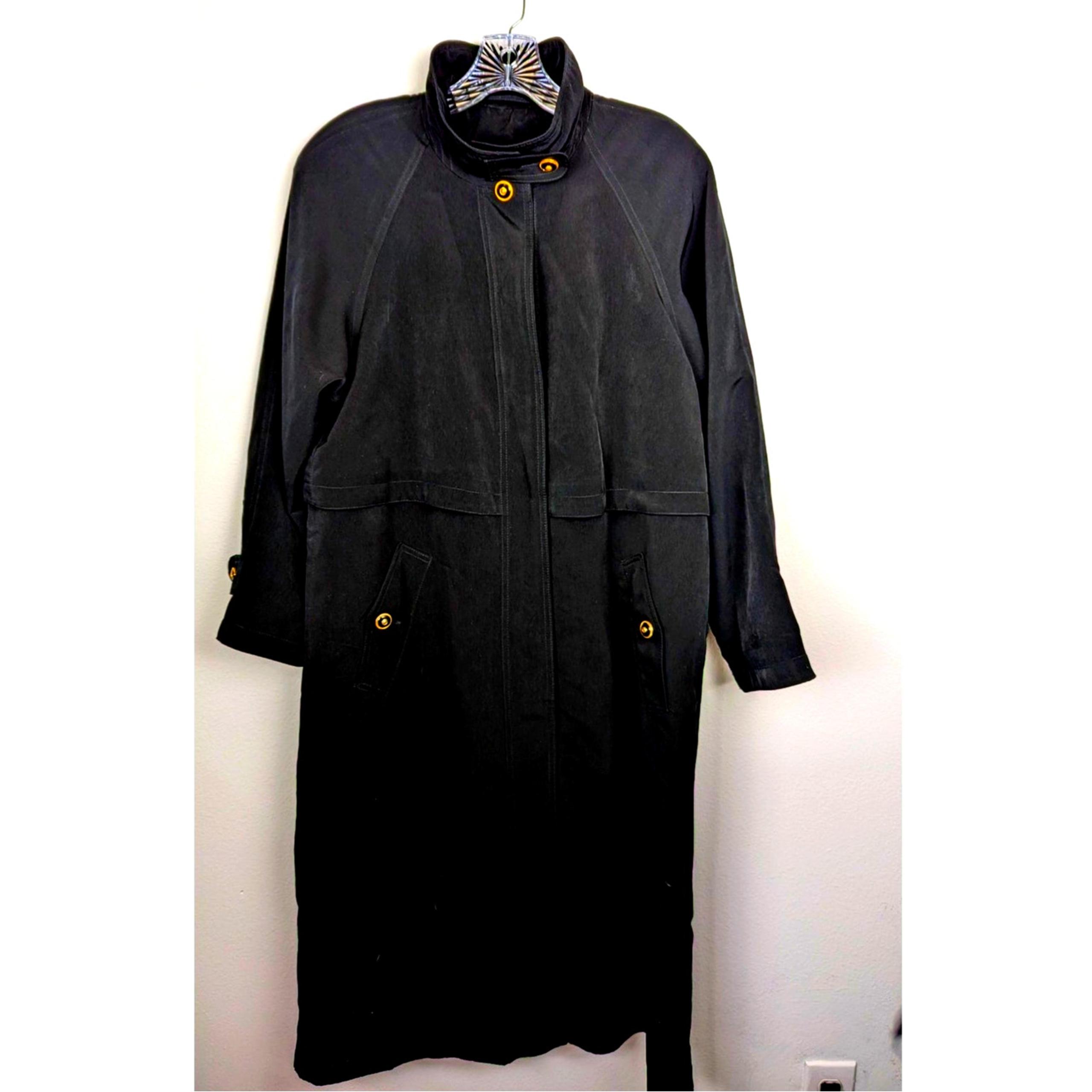 Fleet Street Trenchcoat SZ 8P Black Storm and gun shields,Box  back vent Wmns