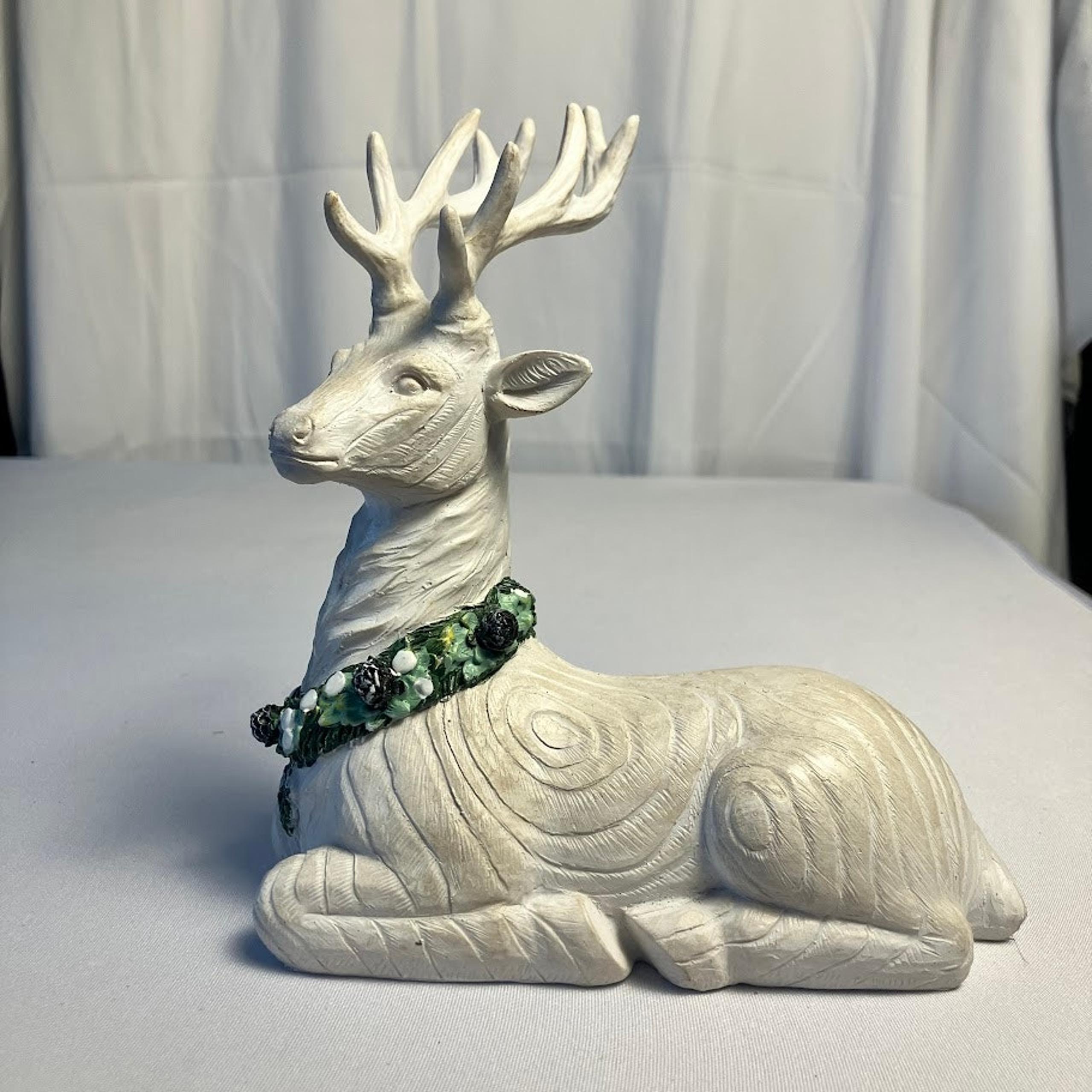 Resin White Laying Holiday Deer With Wreath Figurine 7" Christmas Decor