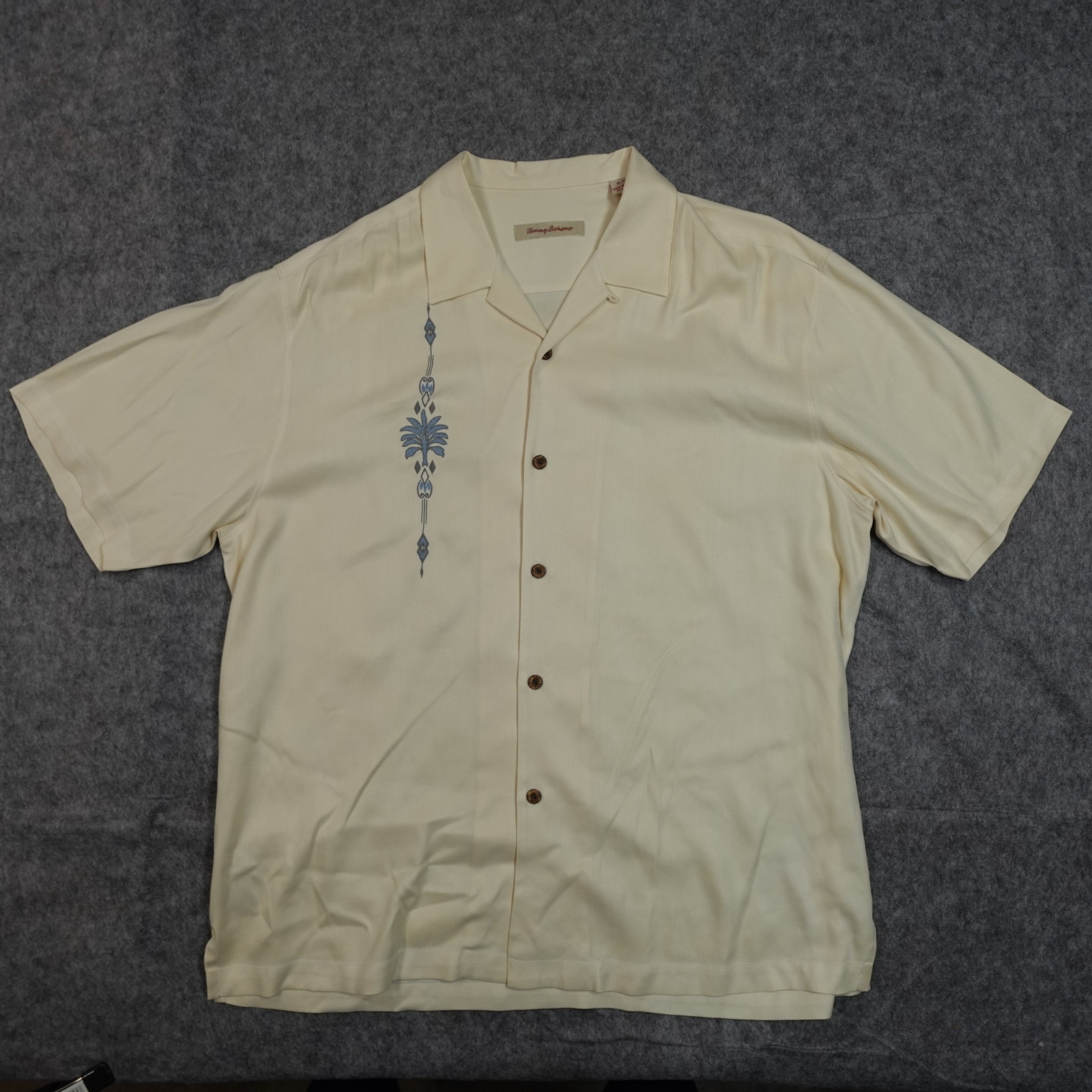 Tommy Bahama Shirt Mens Extra Large Button Front Short Sleeve Embroidered Silk