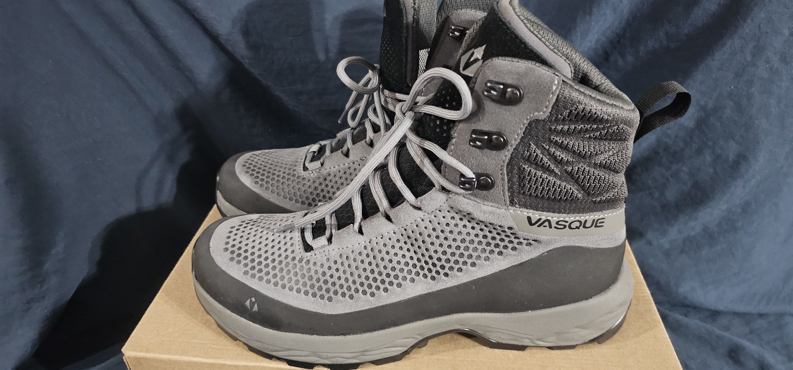 Vasque Men's Torre AT GTX Hiking Boots Gargoyle Grey 7560 Size 8.5 New No Box