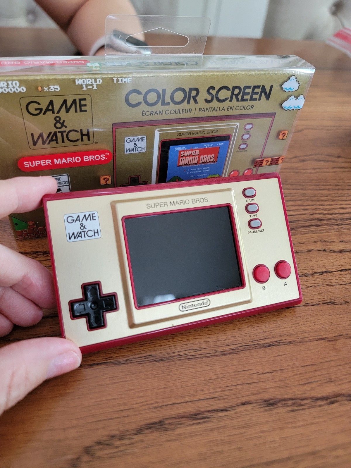 Nintendo Game & Watch Super Mario Bros. 35th Anniversary in Red/Gold