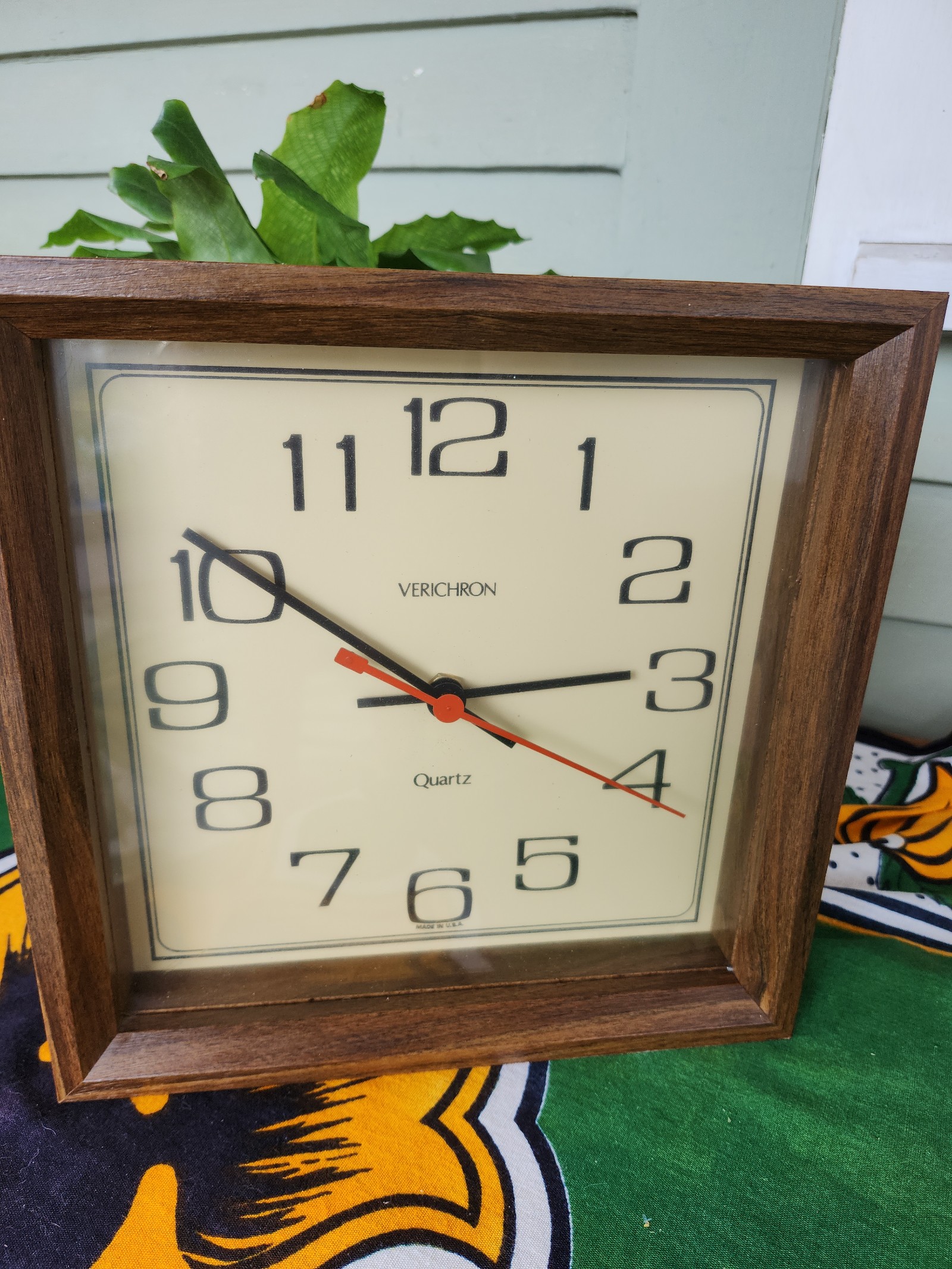 Vintage Verichron Quartz Clock