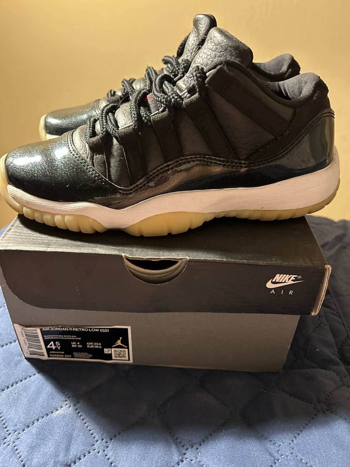 Jordan 11 Retro low (GS) size 4.5