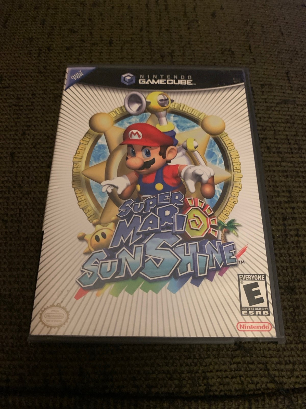 Super Mario Sunshine (Nintendo GameCube, 2002) Disc and Case Only