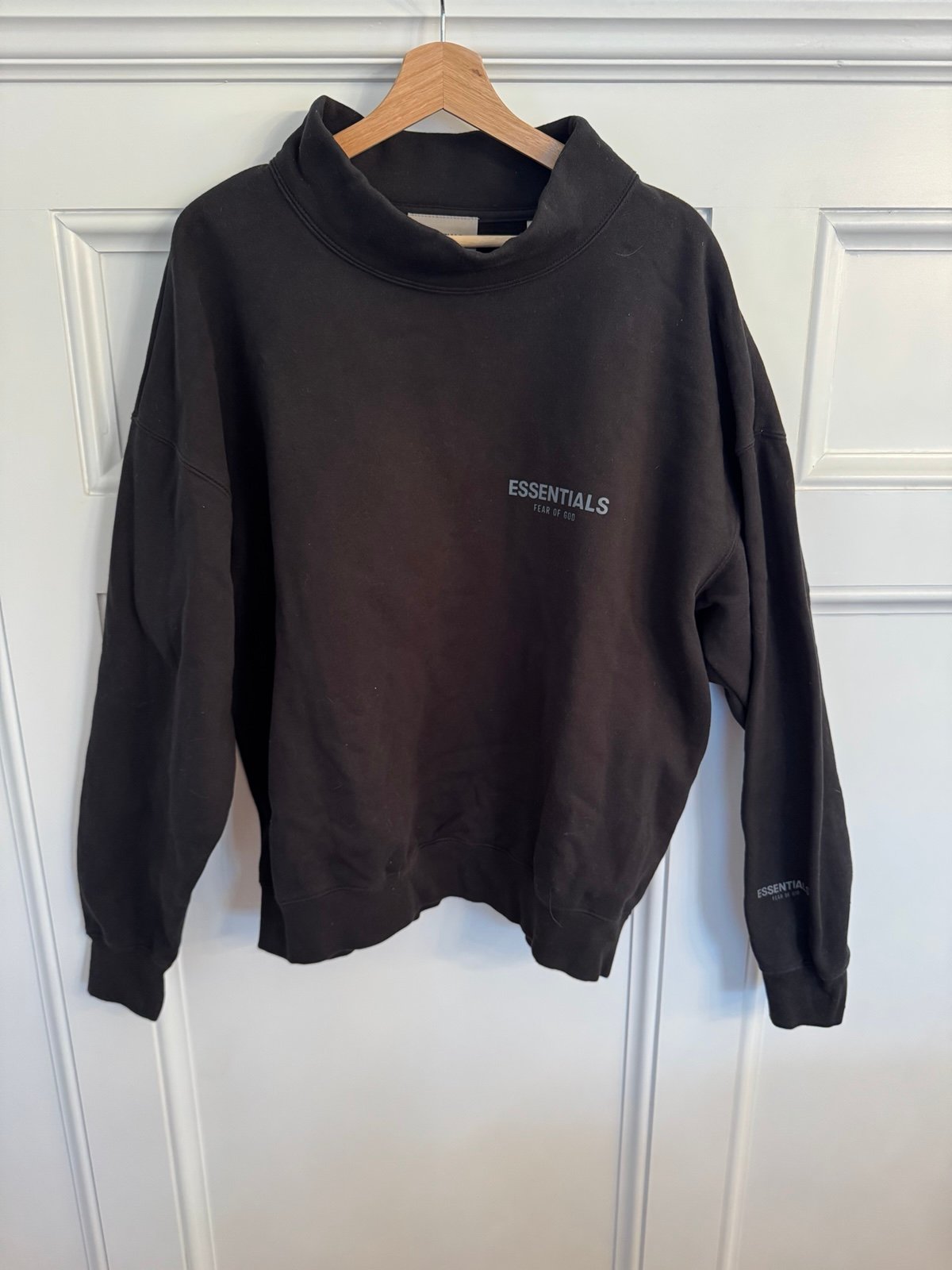 Essentials sweatshirt
