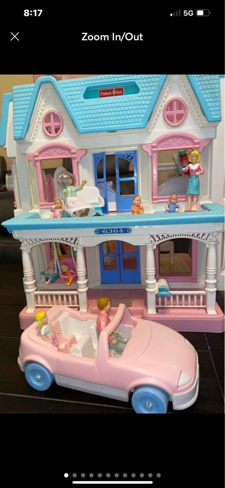 Loving family dream dollhouse SHIPS TODAY