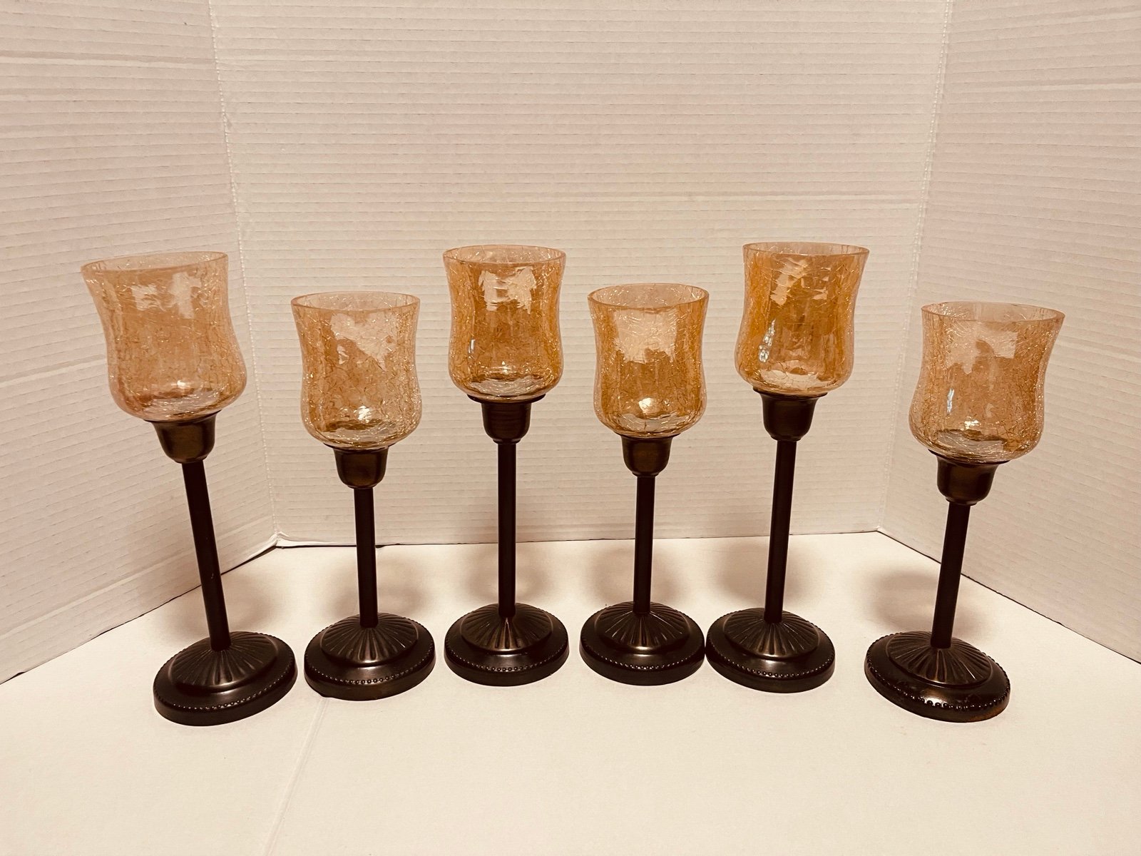 SET OF 6 LIGHT AMBER CRACKLE GLASS VOTIVE CANDLE HOLDERS ON METAL STAND, INDIA