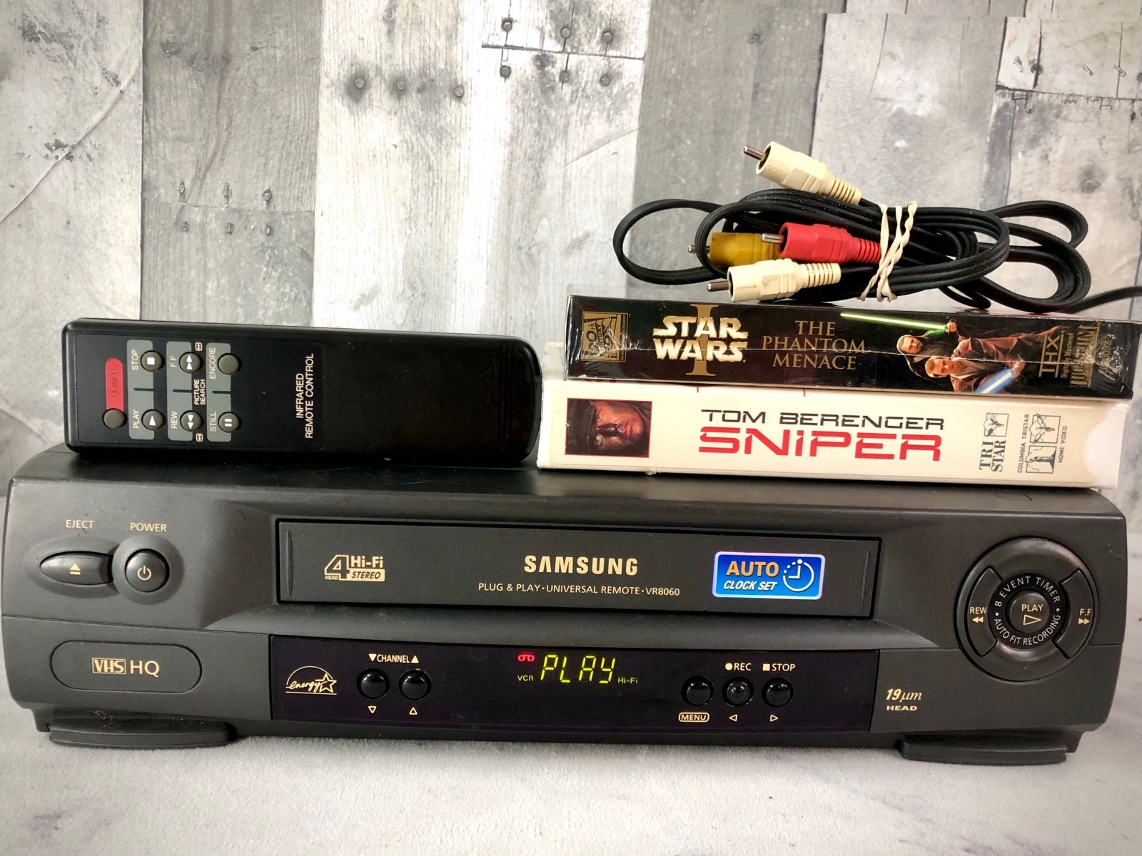 Samsung 4-Head HiFi VCR Recorder/Player w/Remote (VR8060) Samsung 4-Head HiFi VCR Recorder/Player w/Remote (VR8060)