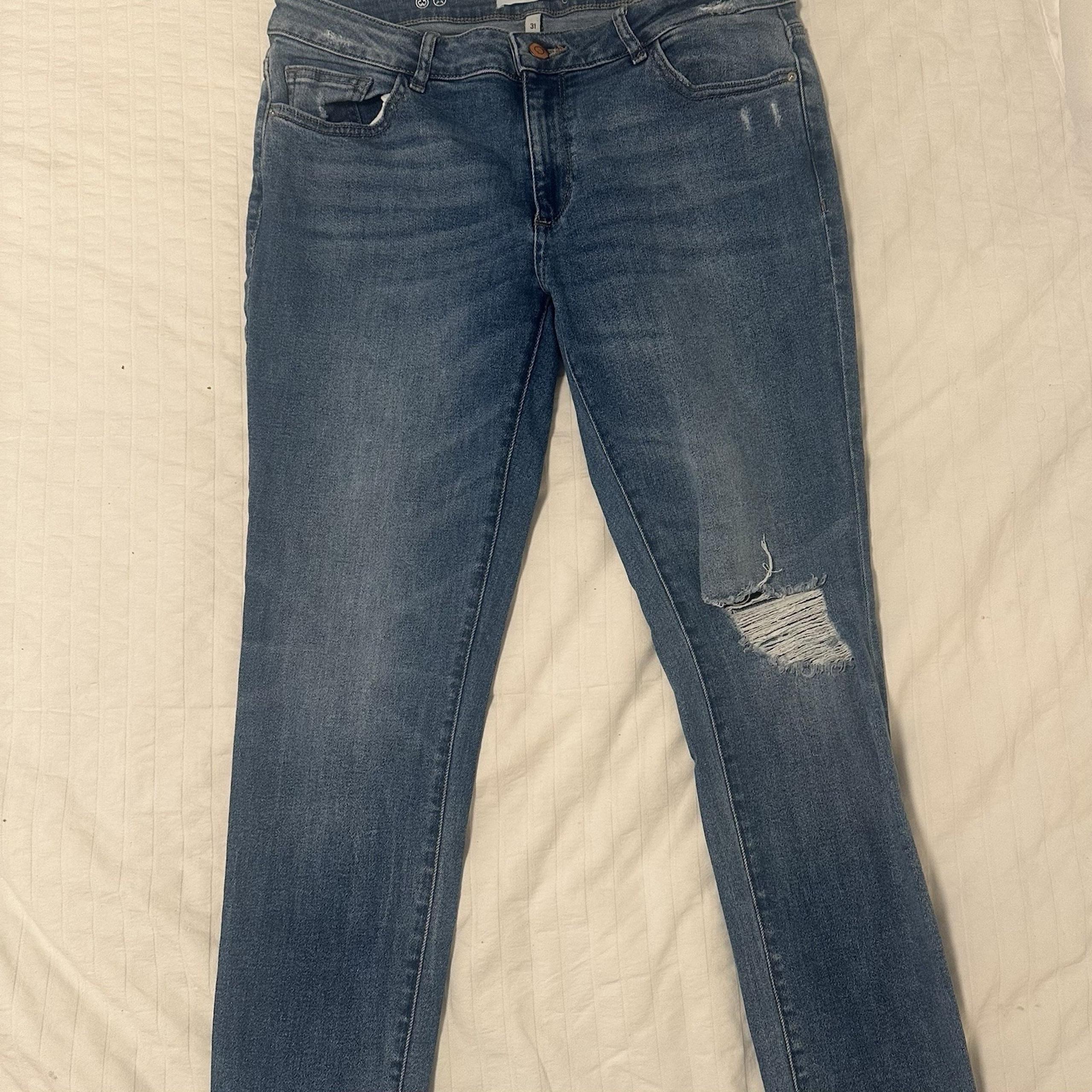 DL1961  Jeans Womens Verdugo Crop Raw Hem Mid Rise Size 31 Destroyed
