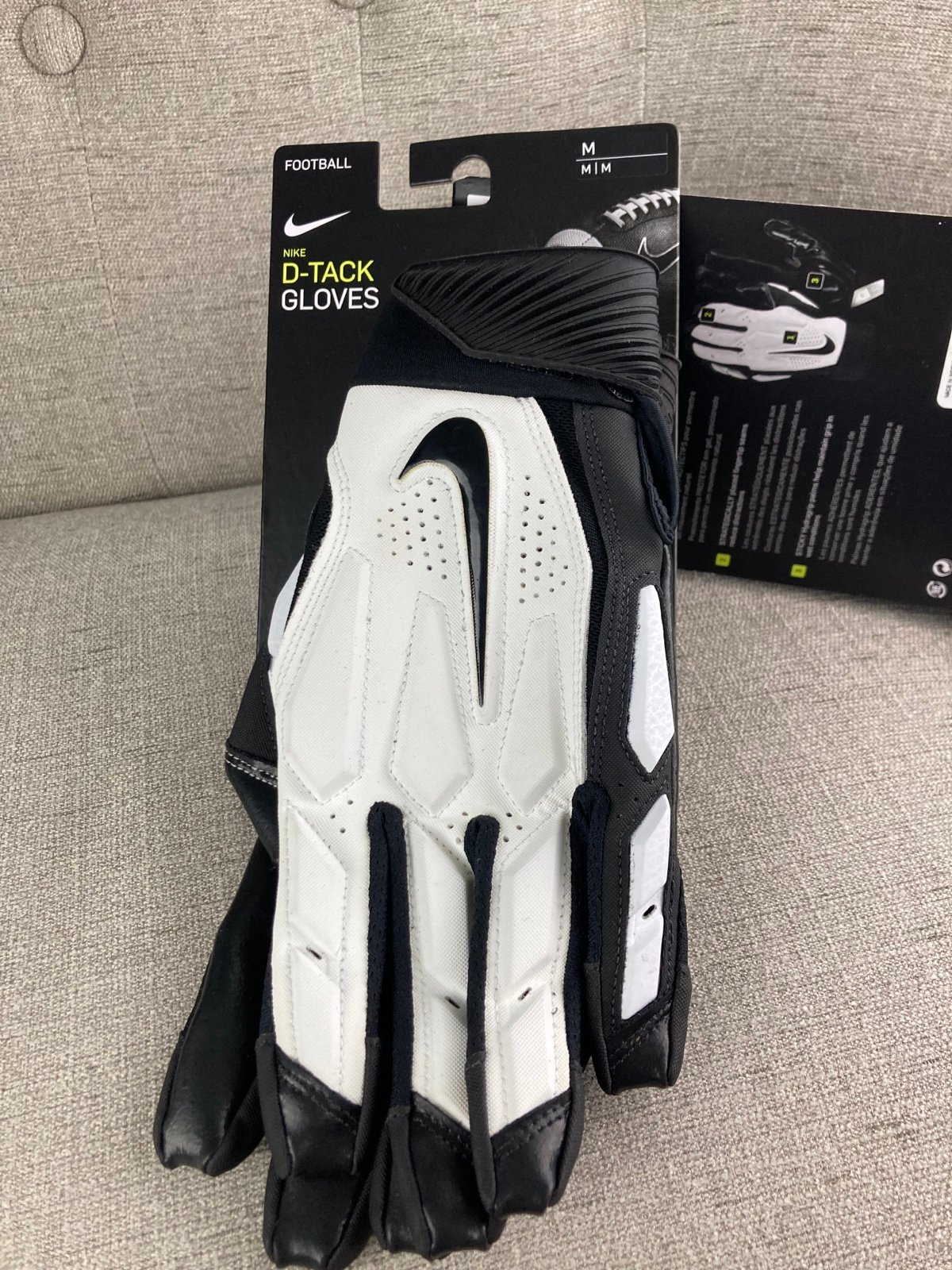 Nike Football Gloves d tack
