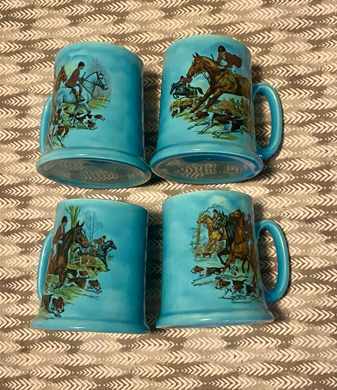 VTG ENGLAND SKY BLUE HORSE FOX HUNT ENGLISH DOG SCENCE TANKARD MUG RARE SET 4