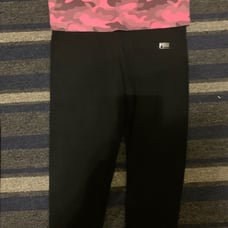 PINK yoga capris