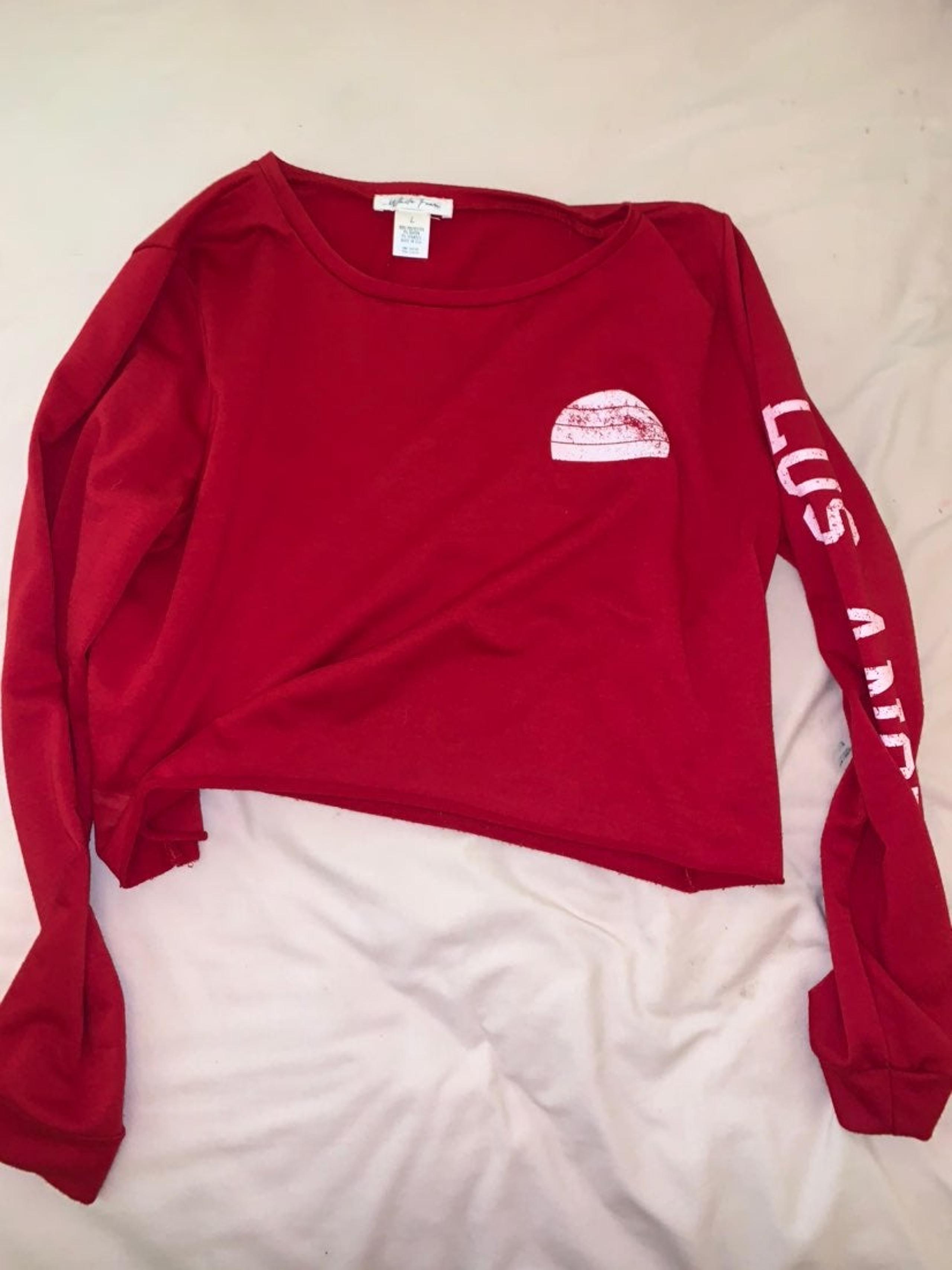 Long sleeve cropped tshirt