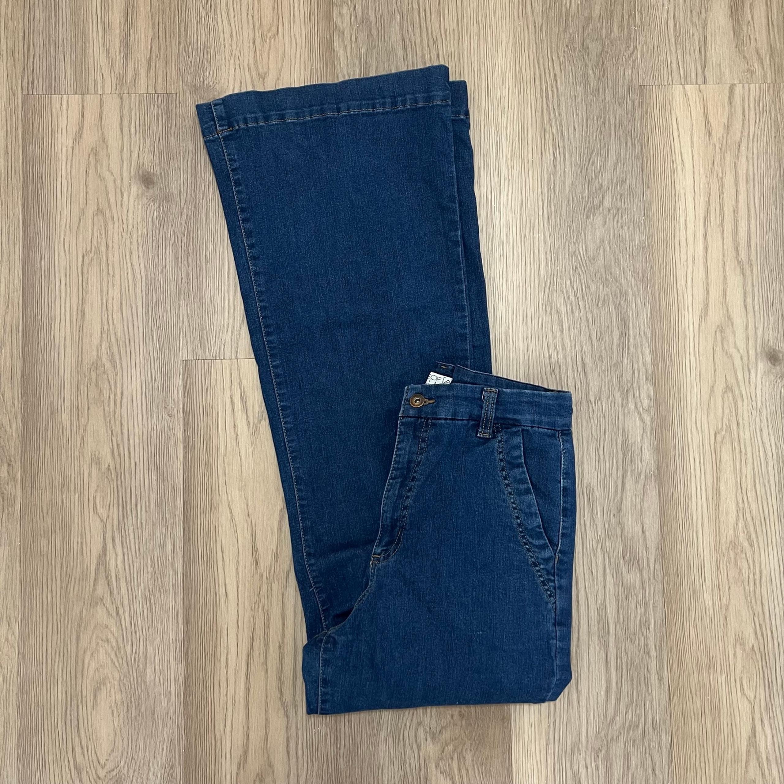Sofia Jeans by Sofia Vergara Classic Blue Trouser Flare Jeans - Size 8