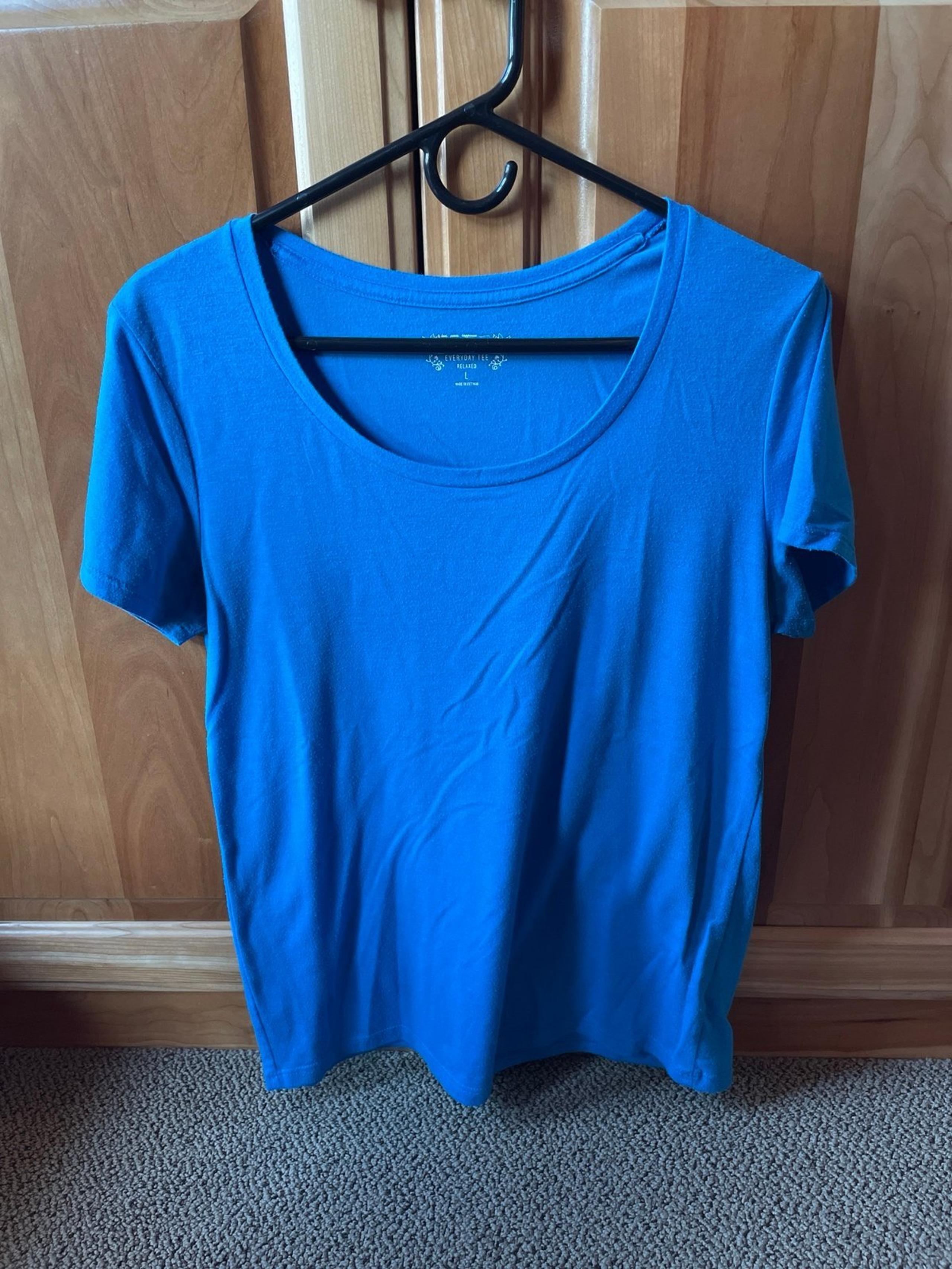 Mudd Everyday Tee Blue Short Shirt Juniors Size Large Relaxed Fit Cotton Tshirt