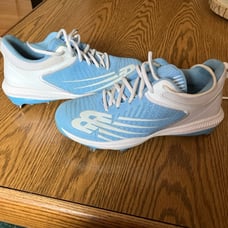 New Balance baseball metal cleats youth 6