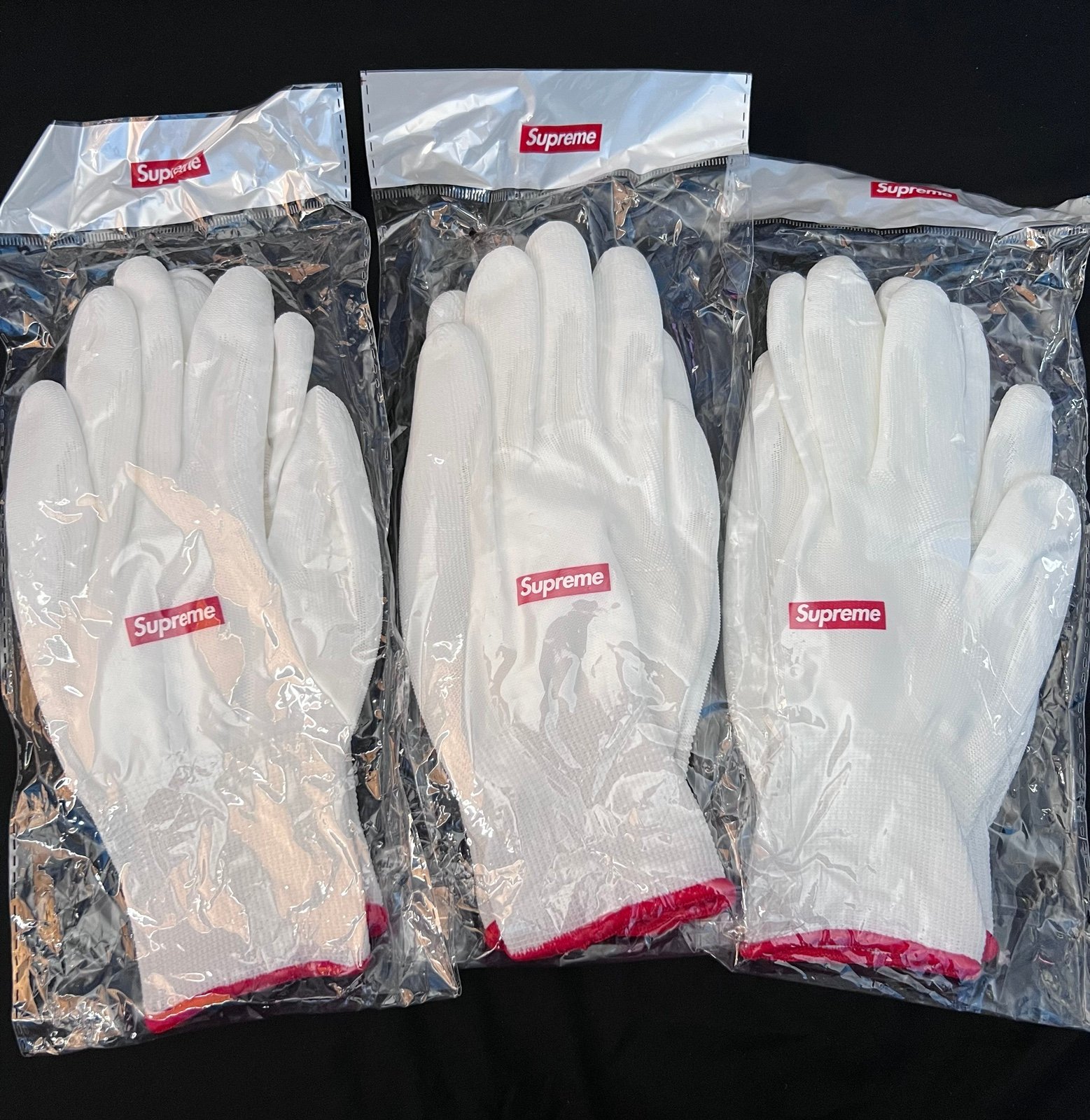 Supreme Gloves