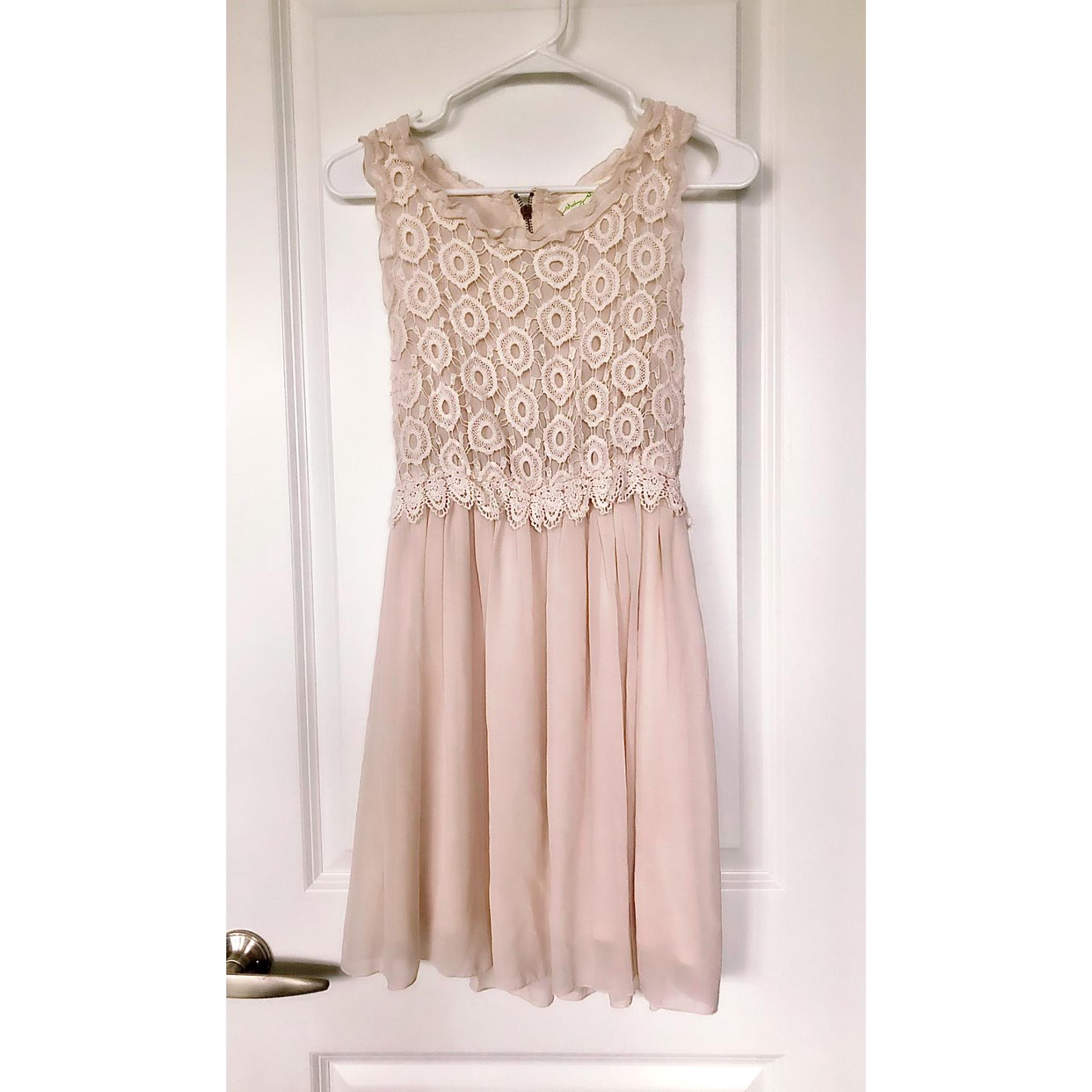 Urban Outfitters: Staring at Stars Dress