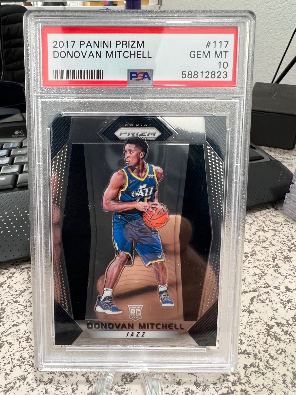 Donovan Mitchell rookie card