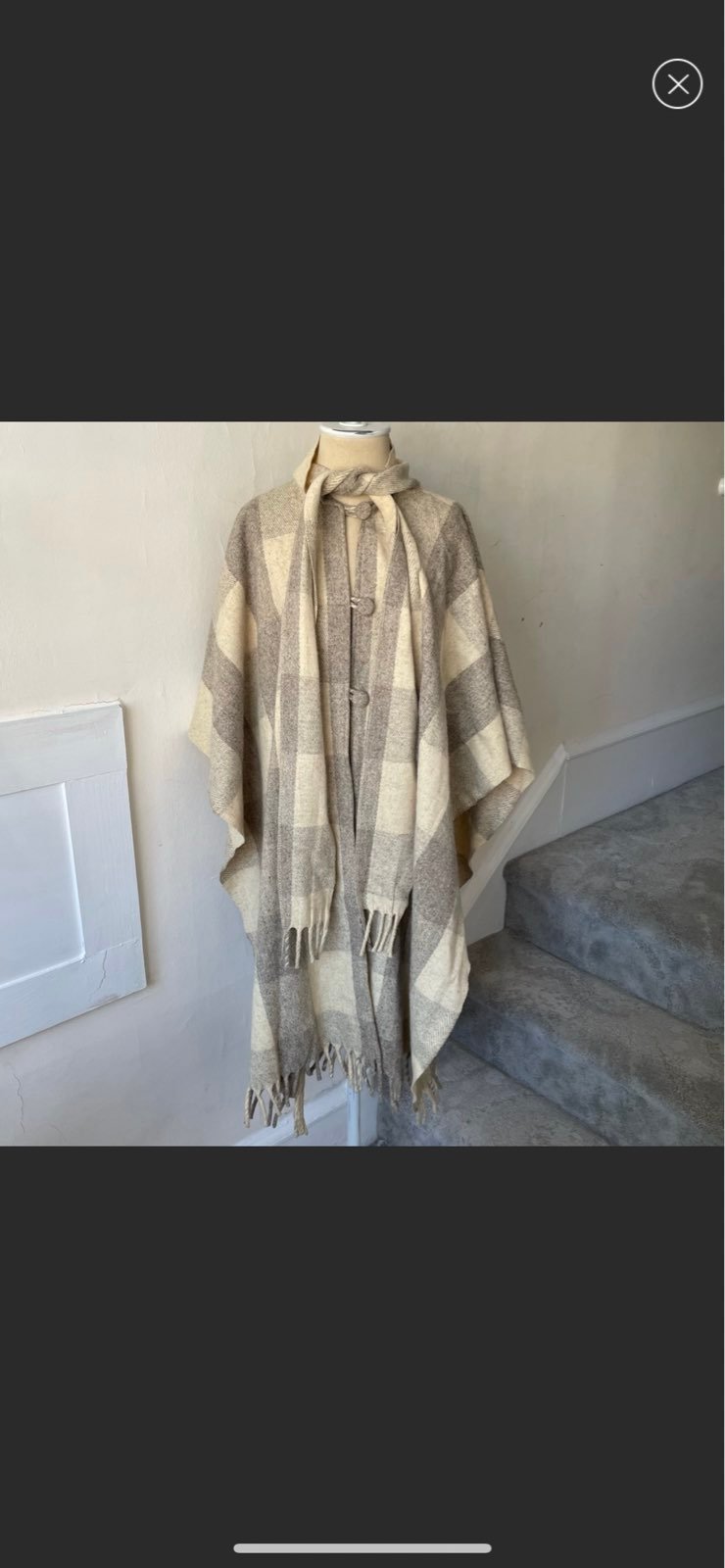 Vintage Wool Cream Gray Plaid 3 Button Scarf Poncho Wrap EUC One Size