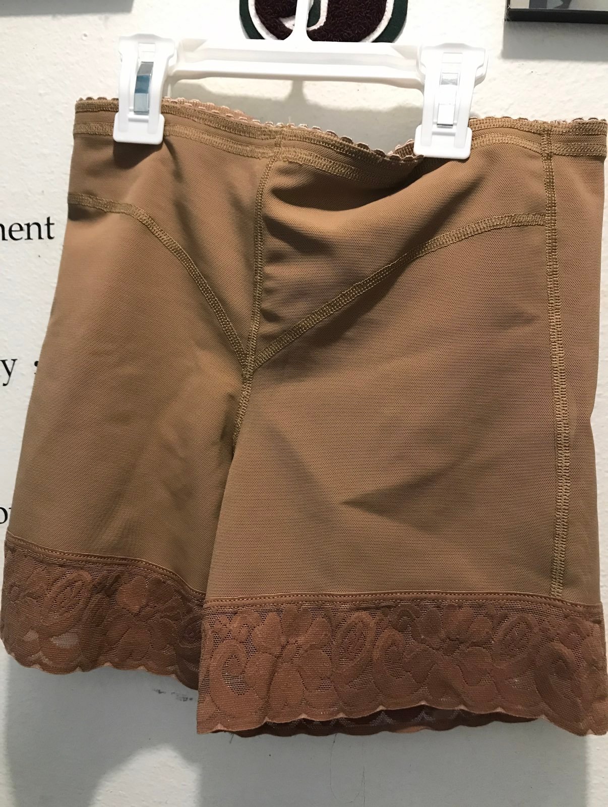 Short levanta cola