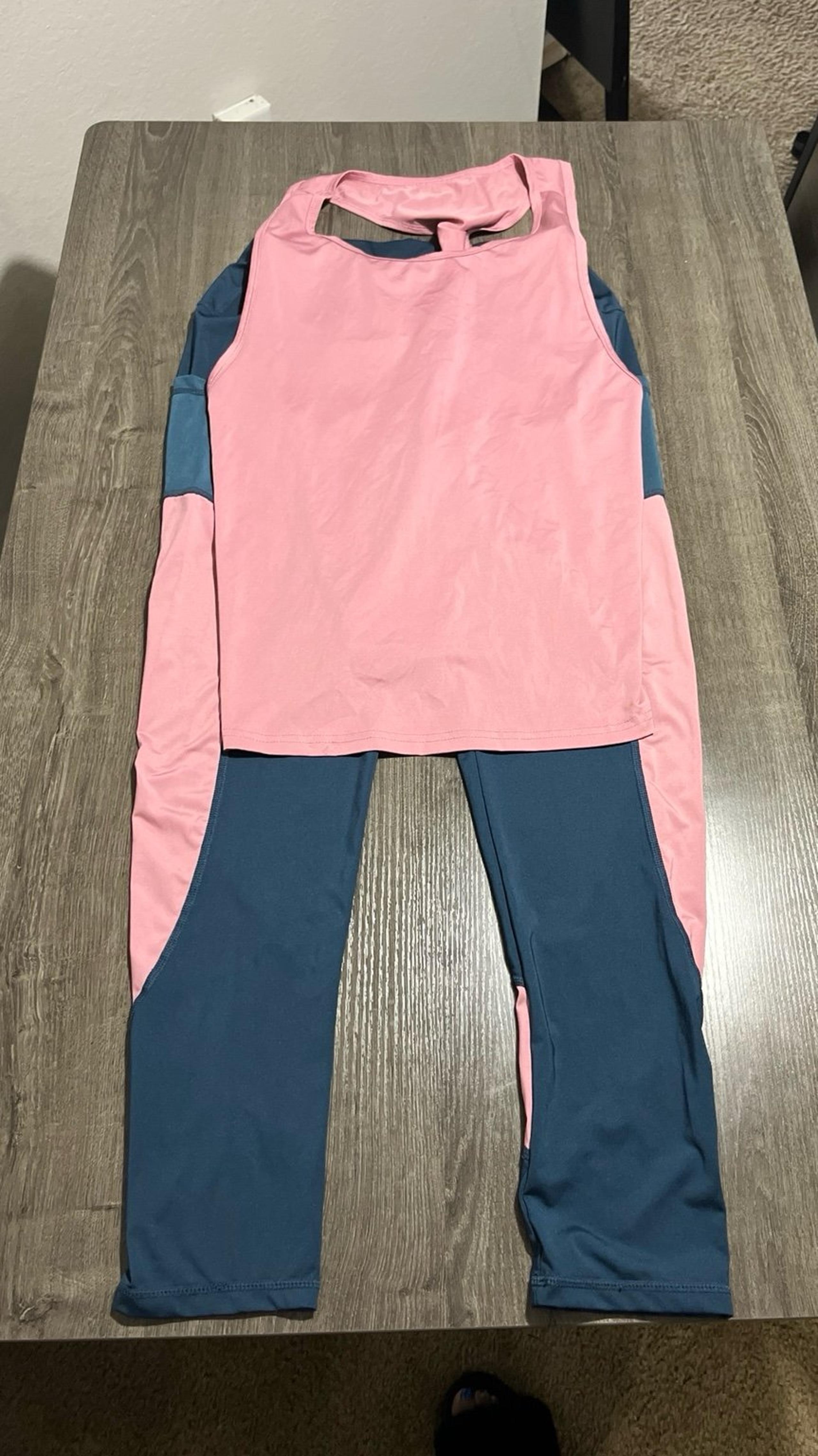 Athletic two piece set