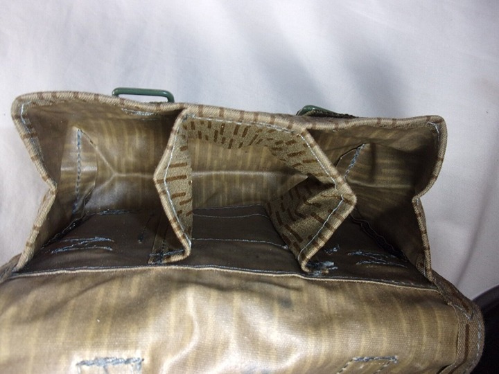 EAST GERMANY GERMAN MILITARY ISSUE TACTICAL COMBAT MEDIC POUCH CIRCA 1955 SV 227