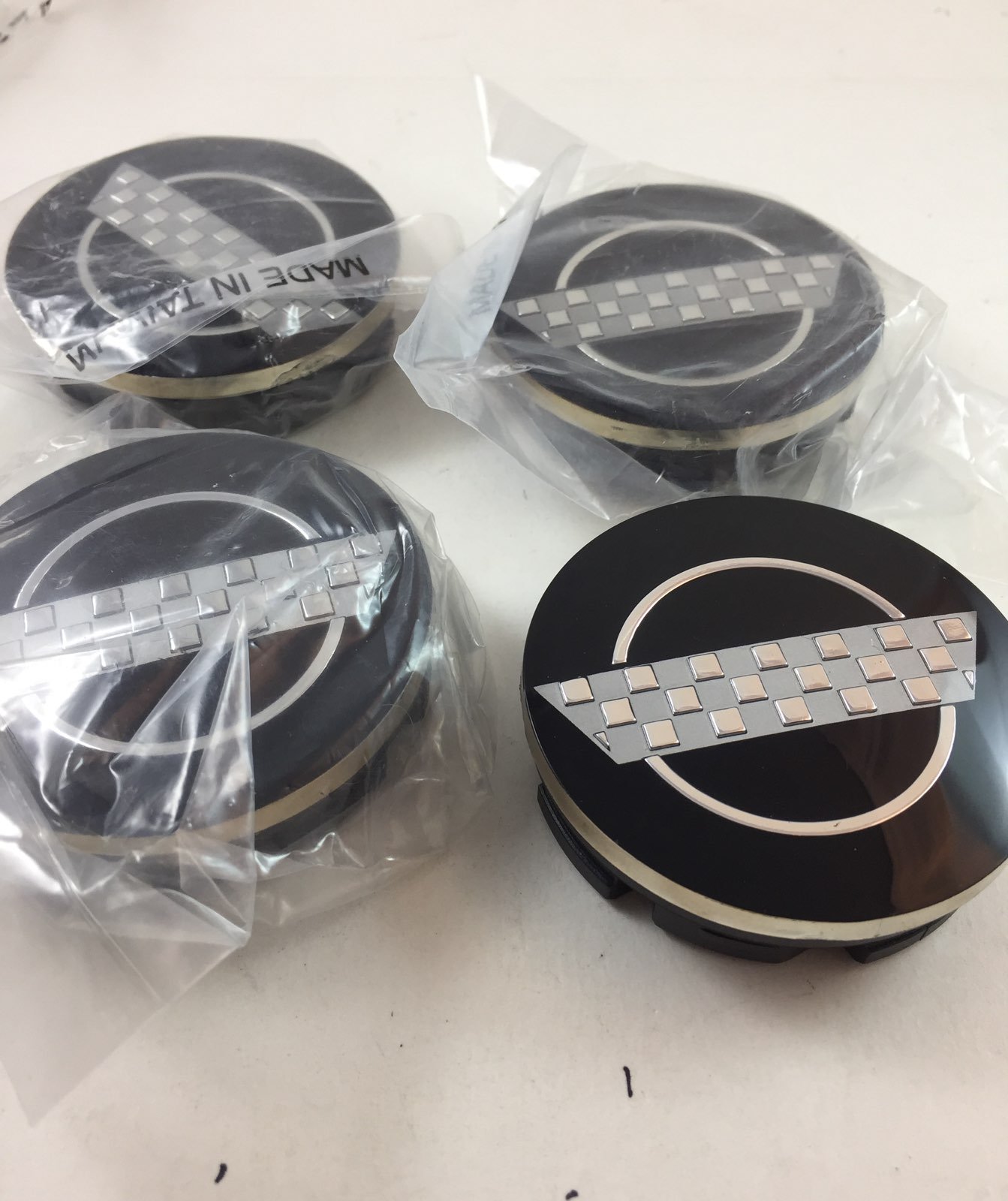 custom wheel center caps
