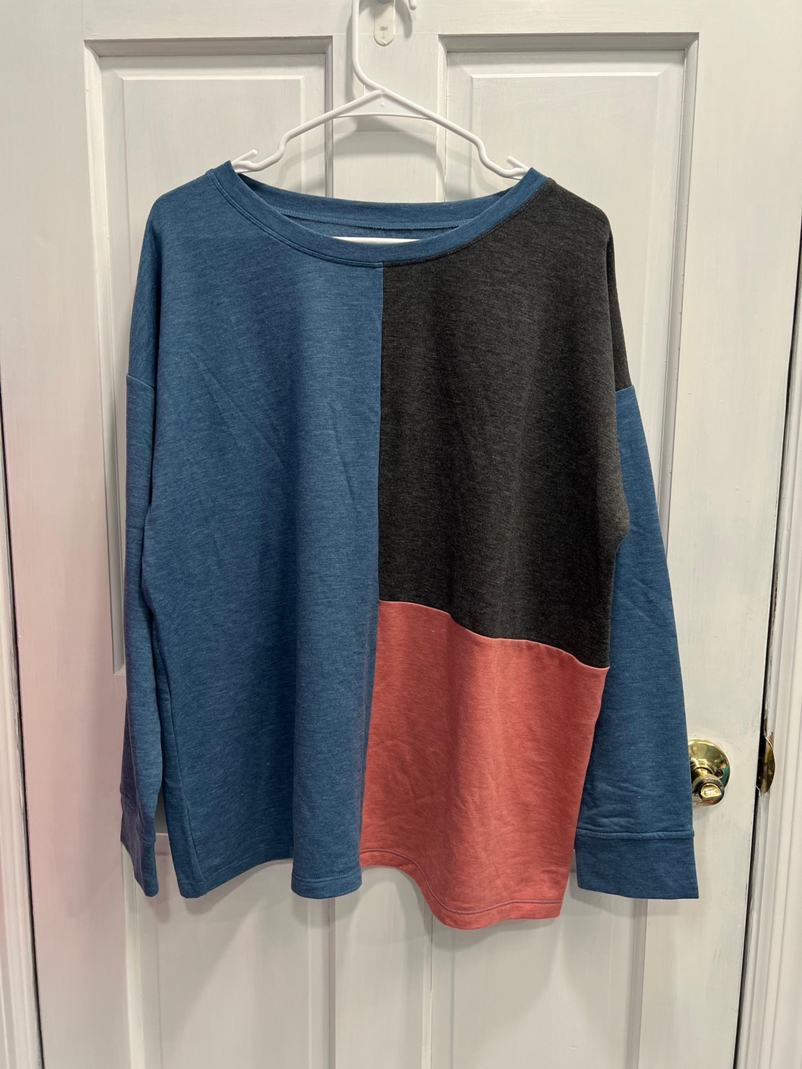 WOMENS Cuddl Duds Comfort Code Colorblock Shirt Sz Large PreLoved Blue Black Red