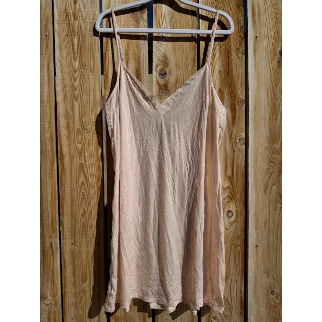 Victoria's Secret Pale Pink Shimmery Gold Thin Flow Intimate Evening Slip Gown L