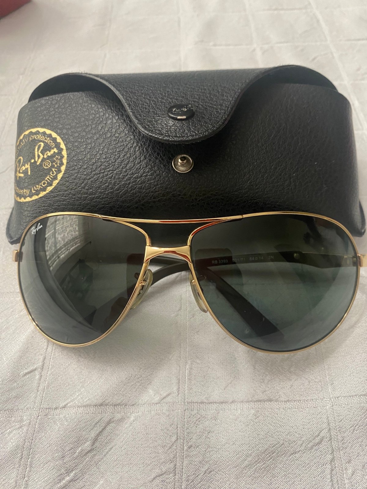 Ray-Ban Aviator Sunglasses