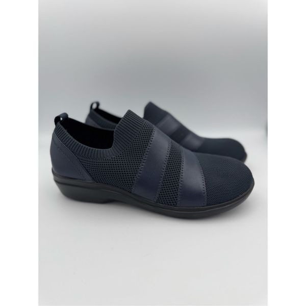 Clarks Collection Womens Navy Blue Sashlyn Edge Slip On Shoes Size 9