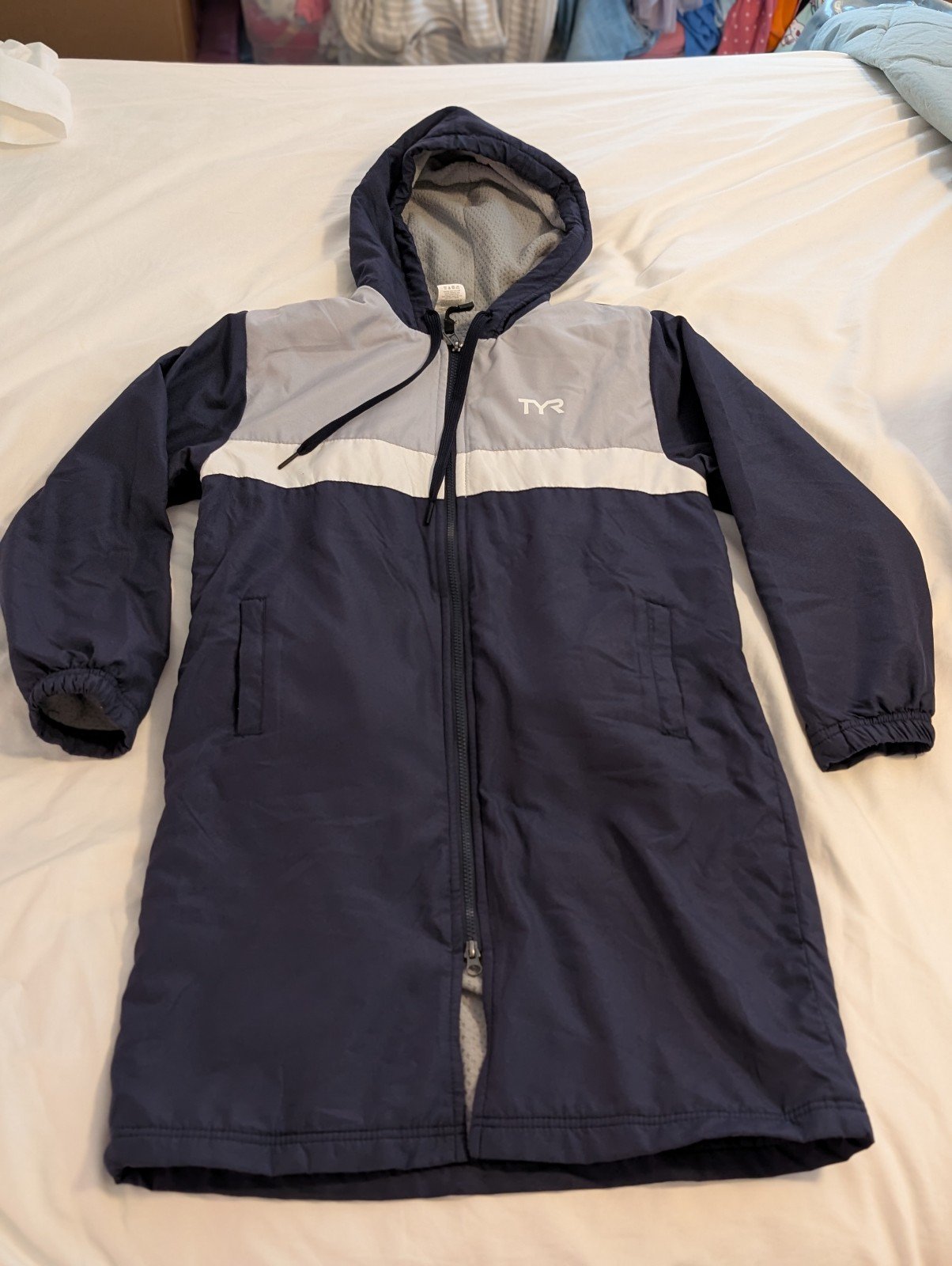 TYR Youth Swim Parka Large