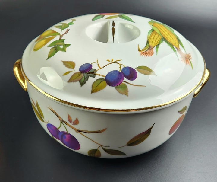 Vintage 8 Round Entree Dish & Lid Evesham Gold by ROYAL WORCESTER