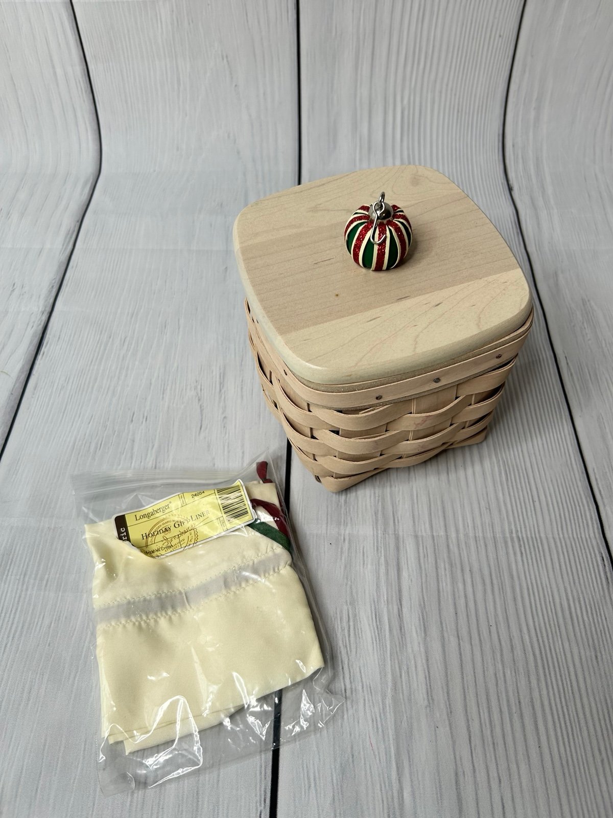 New Longaberger Christmas Box Whitewash