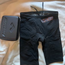 mens arena carbon glide tech suit in size 28