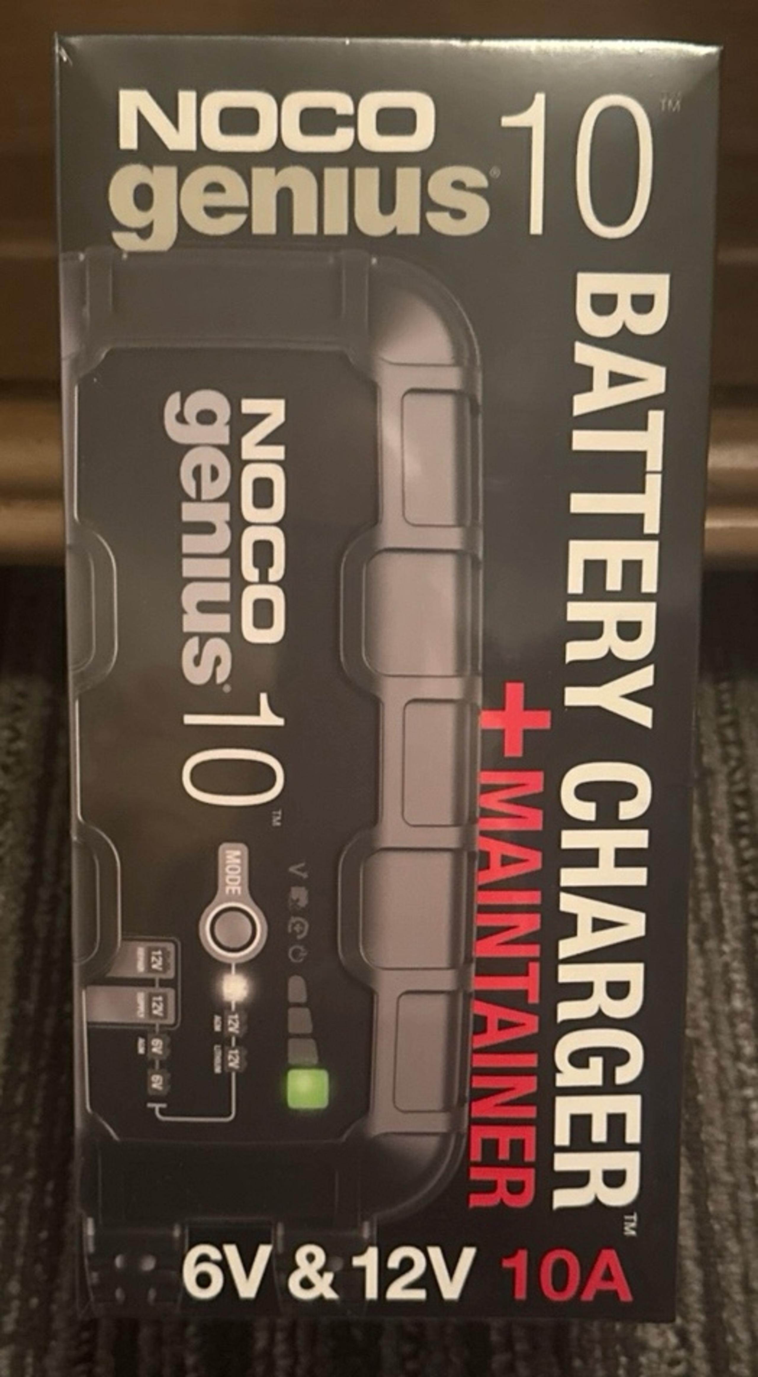 NOCO Genius 10 6V & 12V 10A Battery Charger + Maintainer.