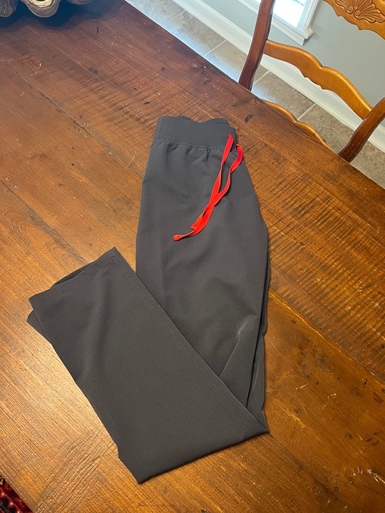 FIGS Charcoal Livingston Scrub Pants (XS/T)
