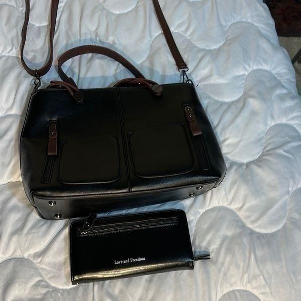 Love and Freedom Leather Purse with Wallet