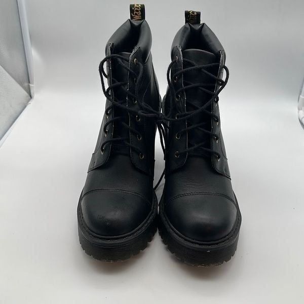 Dr Martens Averil Black Leather Heel Booties Sz 9 US Lace-Up Block Heel Women's