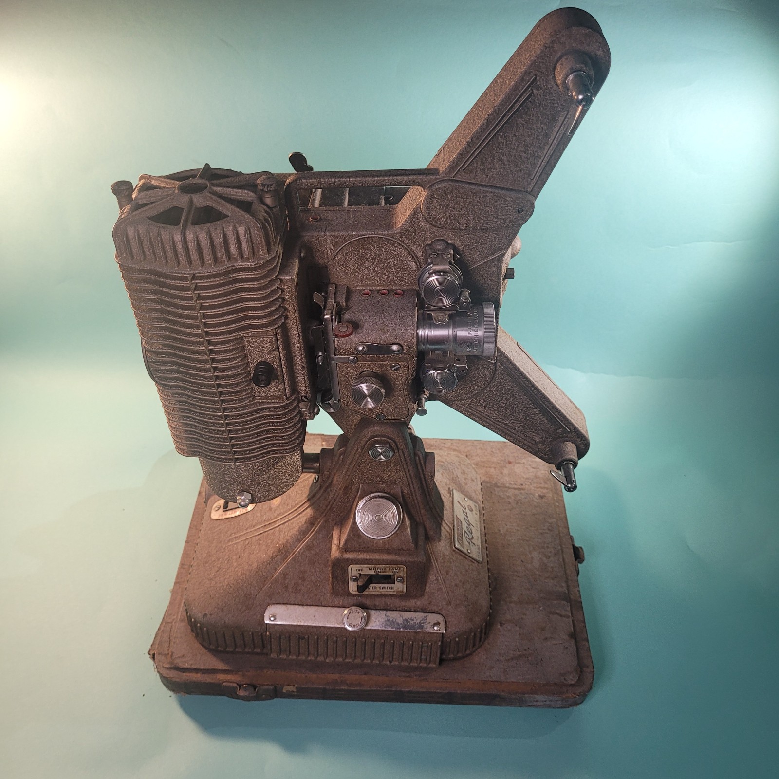 Vintage Keystone Regal K109 K-109 8mm Movie Projector w/ Hard case