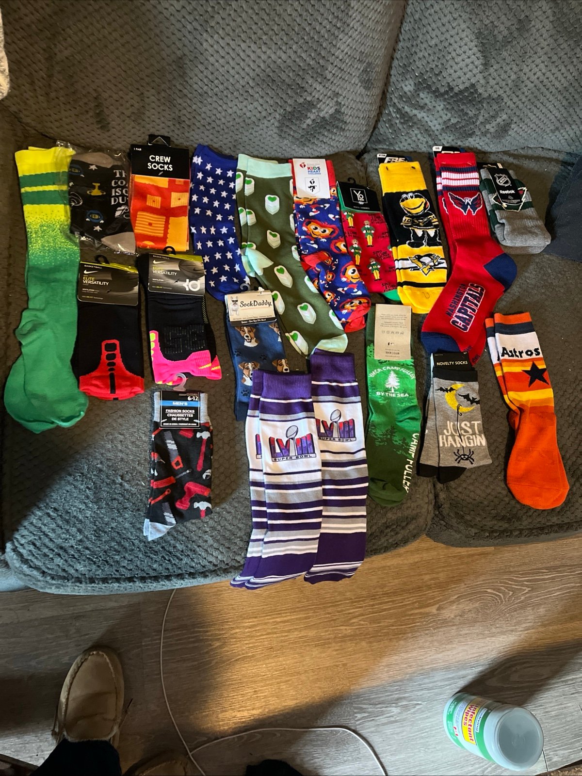 Animated New Socks Lot (19 Pairs Various Sizes And Subject Matters)