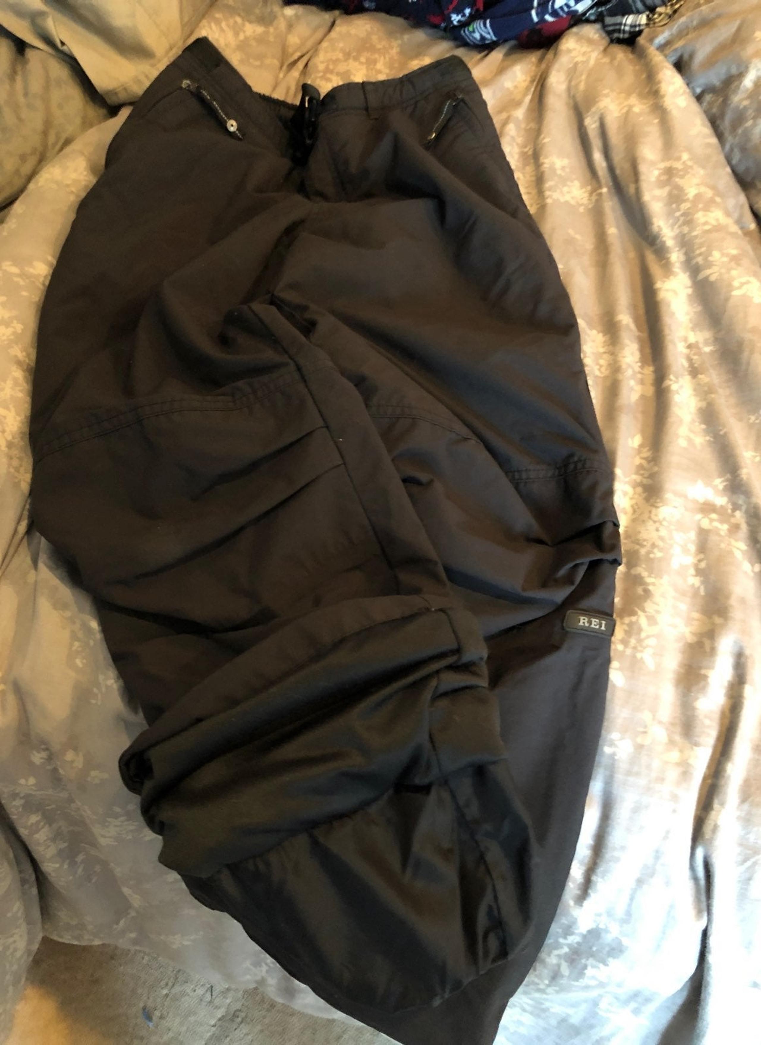 Rei Ski Pants For Boy 12/14 Black Teen?
