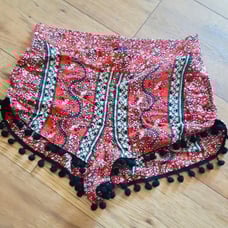 Gupsy 05 Boho Pom Pom Red Shorts